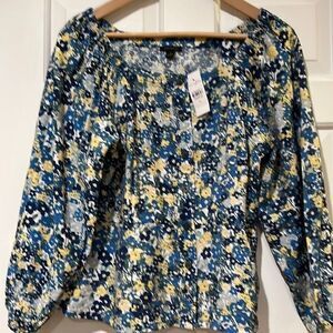 NWT Ann Taylor long balloon sleeve flowered button down peplum top